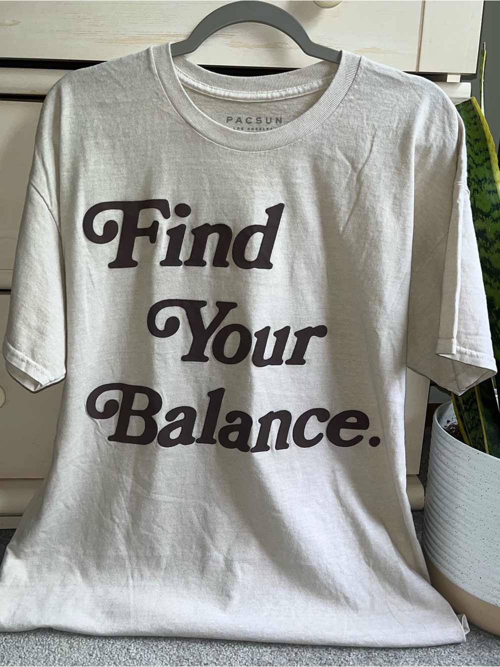 NWOT PACSUN “Find Your Balance”Graphic T-Shirt Size Large